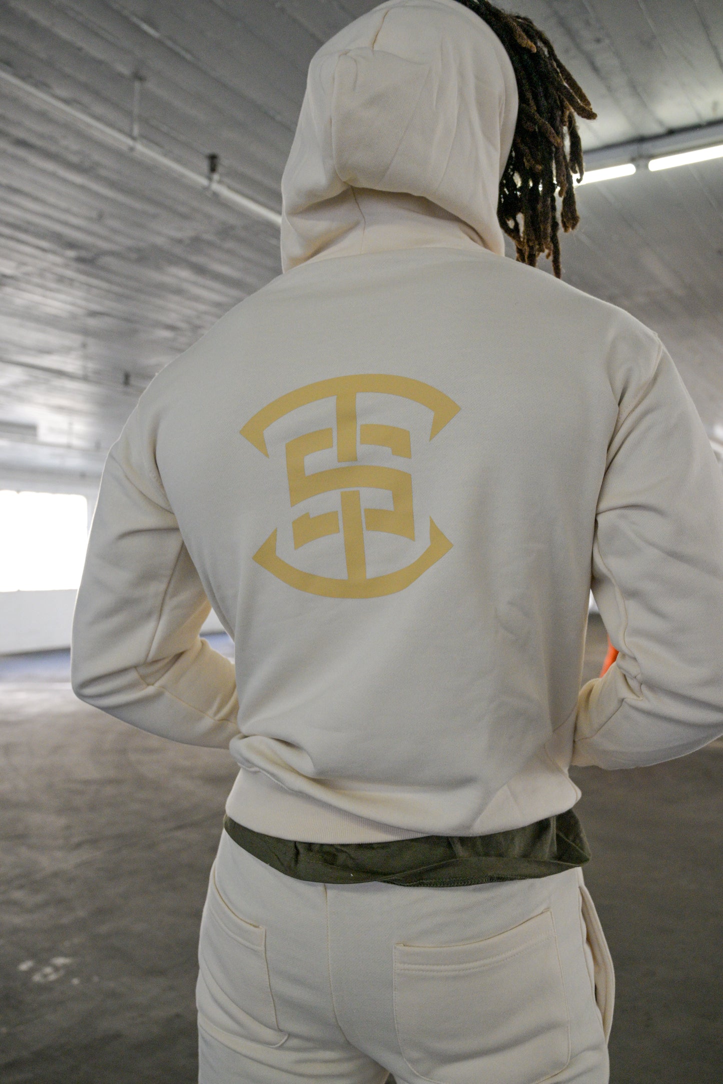 TTS SWEATSUIT (CREAM)