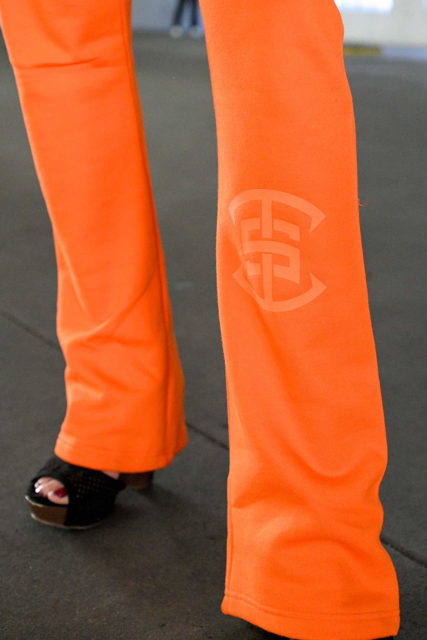 TTS SWEATSUIT (ORANGE)